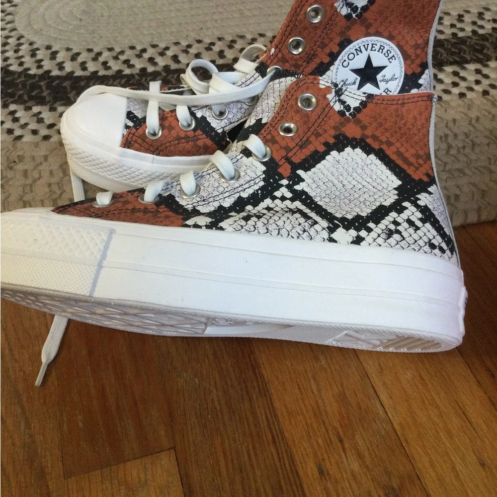 Converse leather CTAS lifts